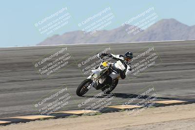 media/Oct-13-2025-Moto Forza (Mon) [[a66d839500]]/4-C Group/Session 2 (Bowl)/